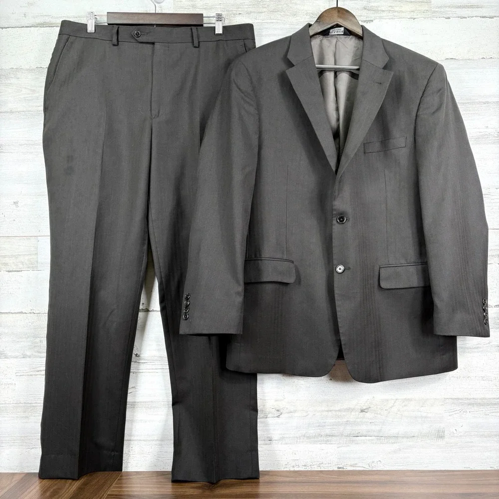 Jos A Bank Signature Collection 2 Piece Gray Wool‎ Tailored Fit Suit 42R 36x31